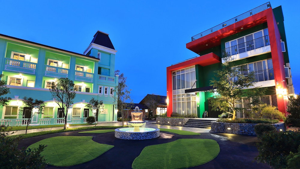Hotel · Green Resort, Wujie