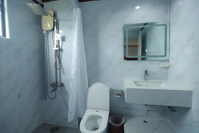 Bohol Plaza Mountain Resort And Restaurant, Dauis, Philippines