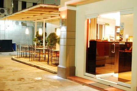 Rumi Apartelle Hotel, Angeles City, Philippines