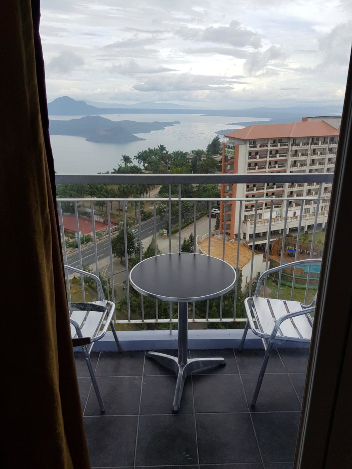 Hotel · Milagrosa(SMDC wind residences), Tagaytay