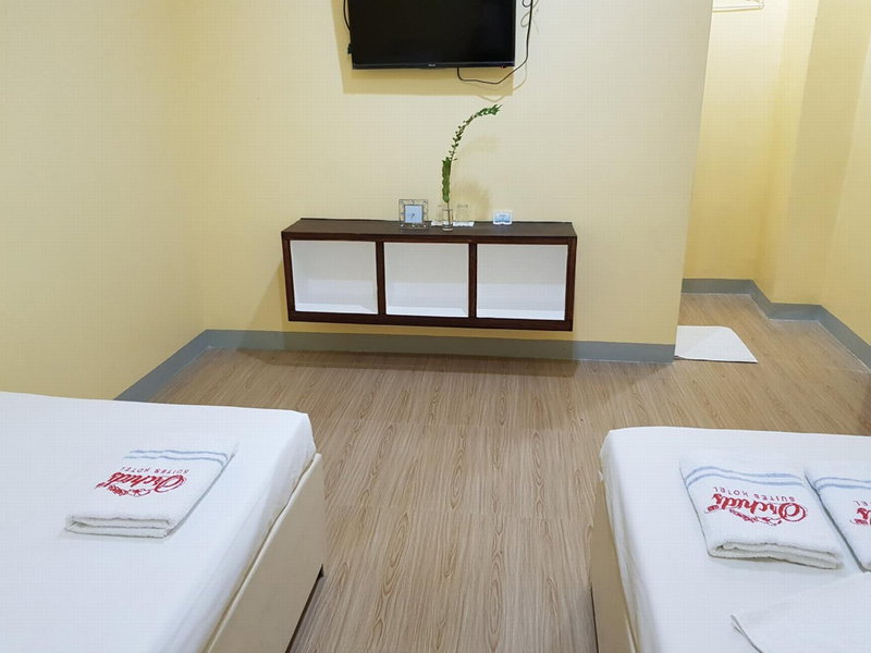 B&S Orchids suites hotel, Dipolog, Philippines