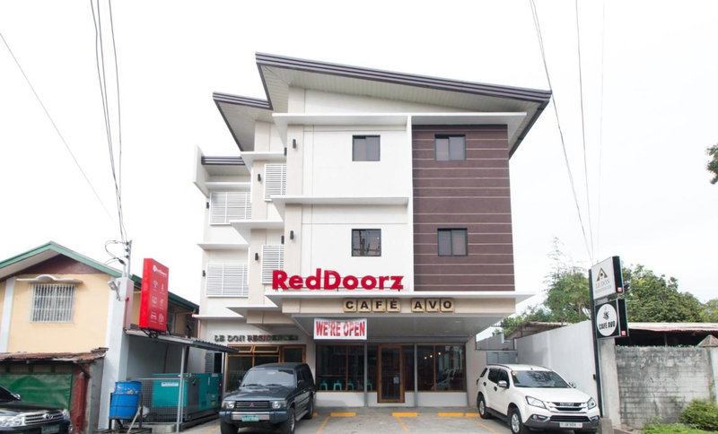 RedDoorz Plus @ Diola Villamonte Bacolod, Bacolod, Филиппины