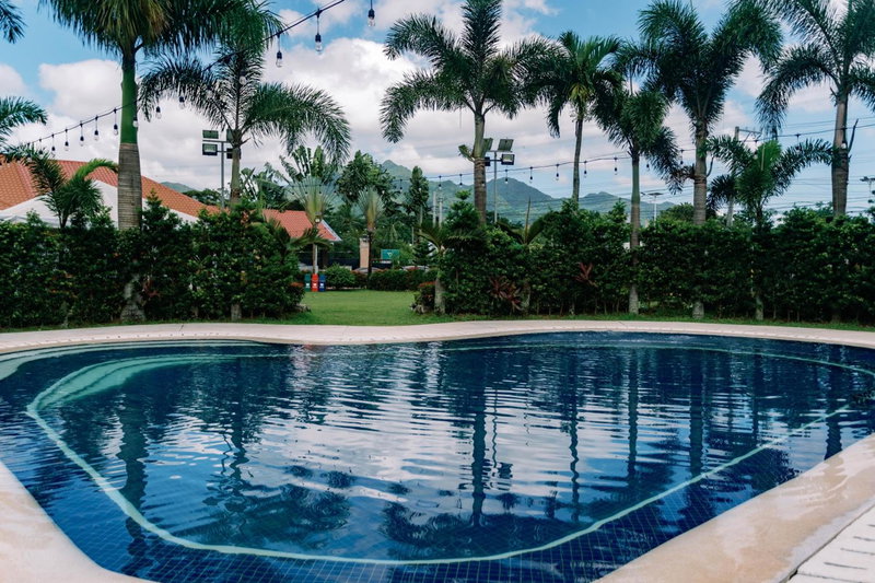 3 Peaks Resort & Boutique Hotel, Lipa, Philippines