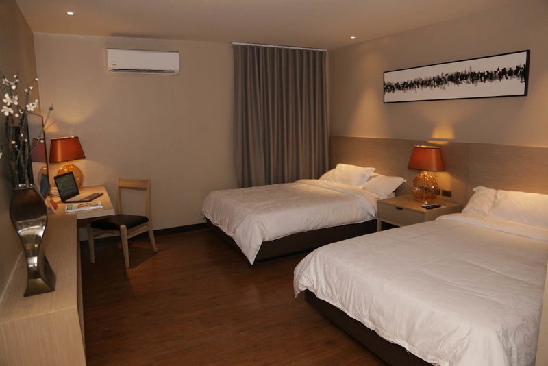 Subic Bay Travelers Hotel & Event Center, Olongapo, Philippines