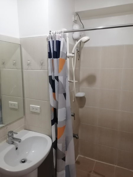 Roxas Blvd Stunning Studio Condo Near US Embassy, Manila, Philippines