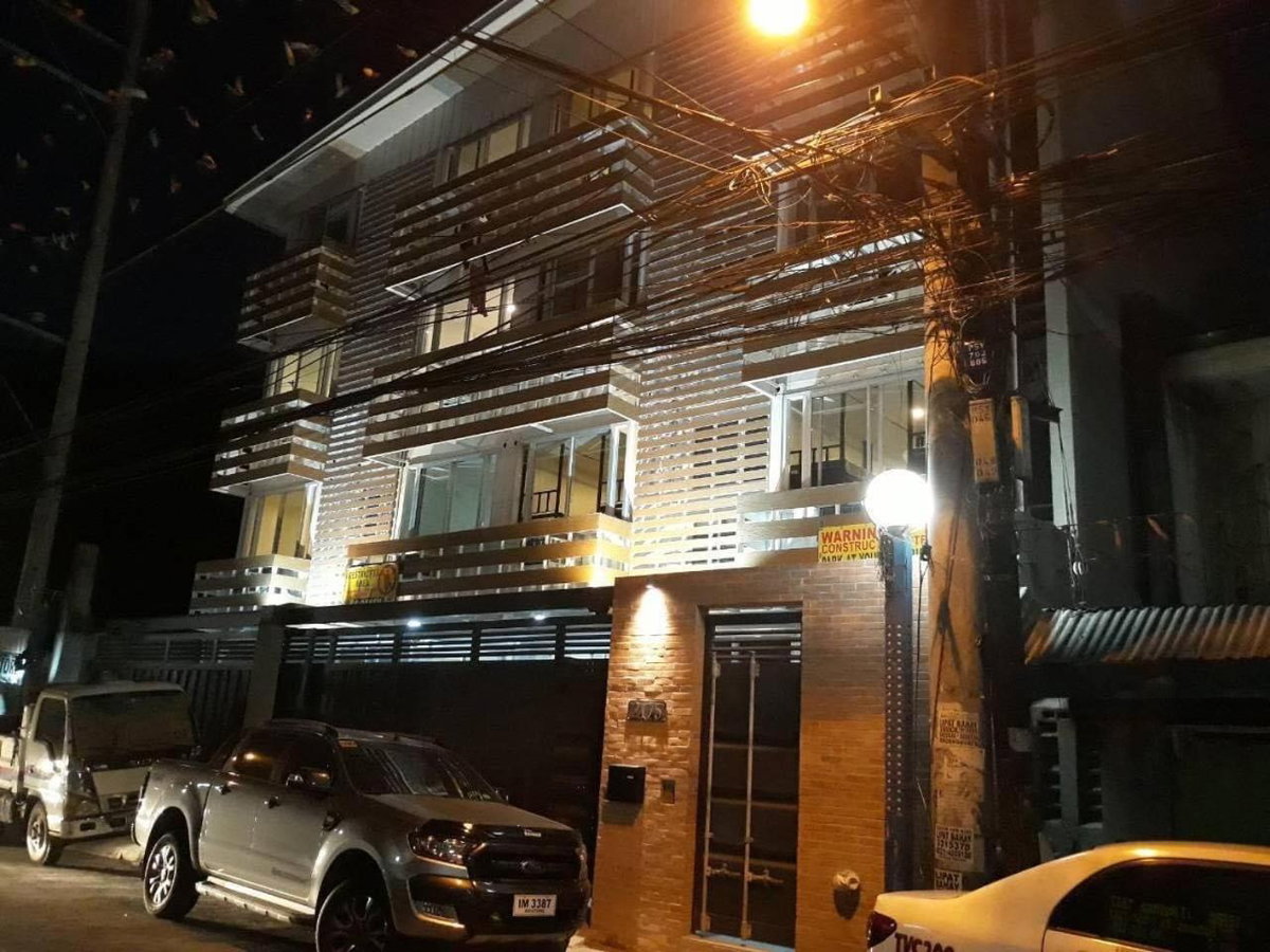 Hotel · Burgos Hub Hostel, Manila