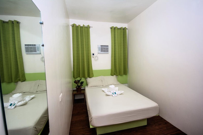 Sulit Budget Hotel near Dgte Airport Citimall, Dumaguete, Philippines