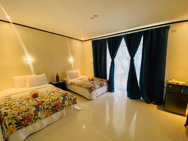 Bentrina Diving Resort, Mabini, Philippines