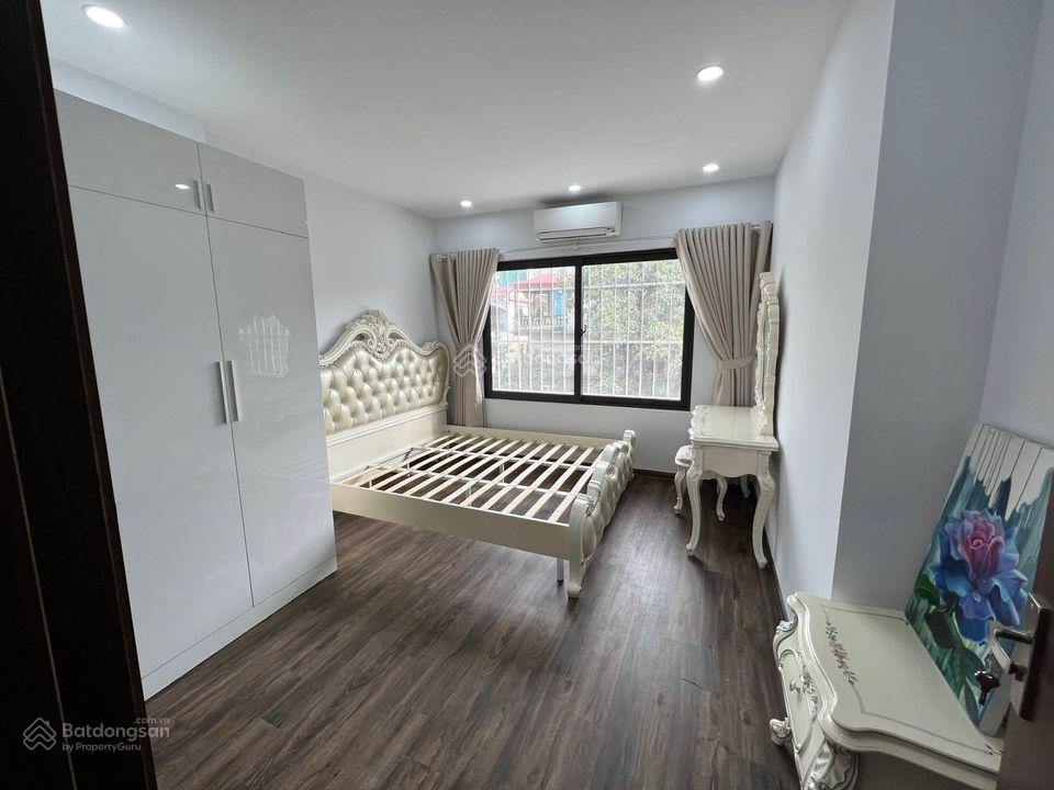 House for rent in Hanoi, Vietnam · Dong Da District · 1 room, 1 bath