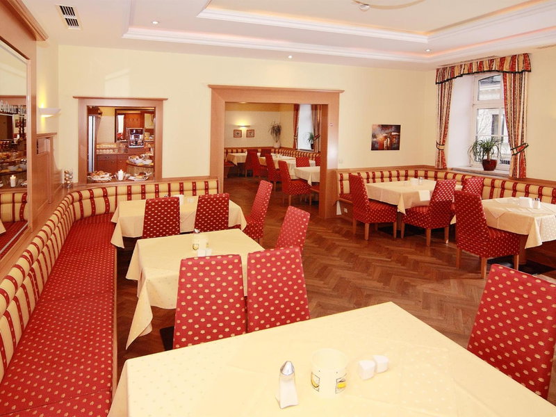 Hotel Goldener Adler, Linz, Austria