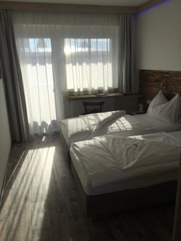 Burg Rooms - 24h Self-Check-in, Spielberg, Austria