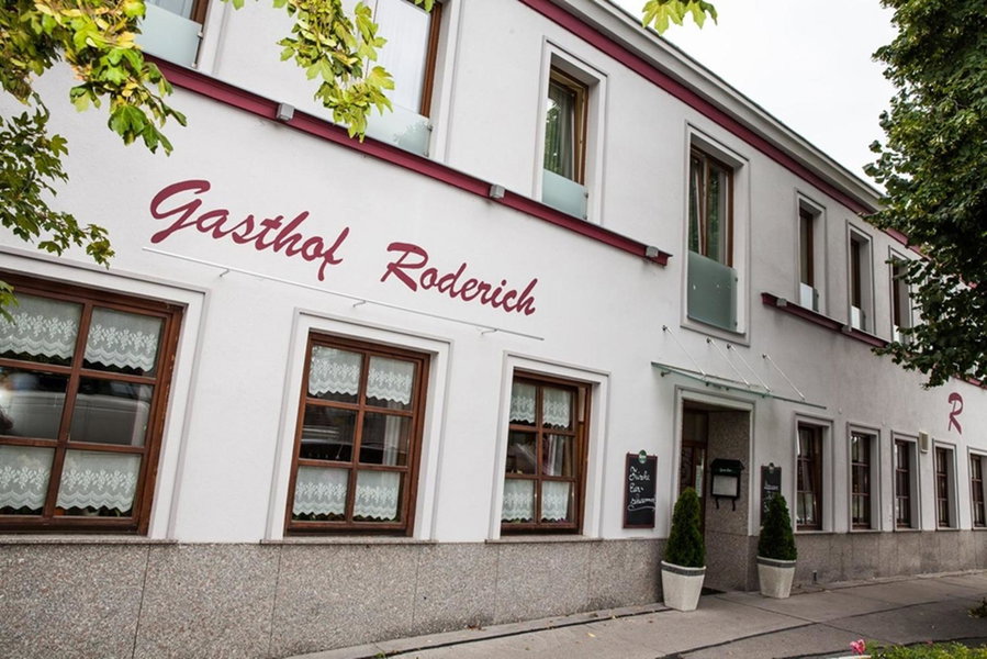 Gasthof Roderich Hotel, Langenzersdorf, Austria