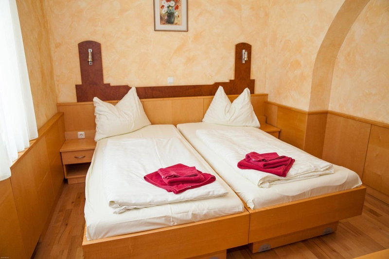 Gasthof Roderich Hotel, Langenzersdorf, Austria