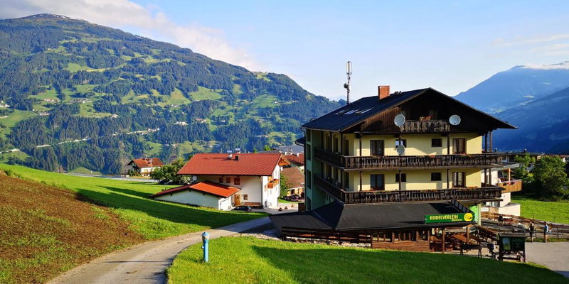 Pension Gemshorn, Hainzenberg, Austria
