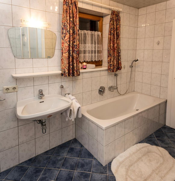 Ferienwohnung Aschenwald, Ramsau im Zillertal, Austria