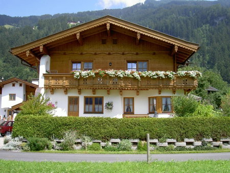 Ferienwohnung Aschenwald, Ramsau im Zillertal, Austria
