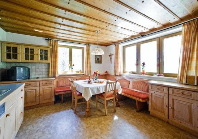 Pension Ederhof, Jochberg, Austria