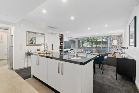 Central Location - Contemporary 2 Bedroom Aptm, Queenstown, New Zealand