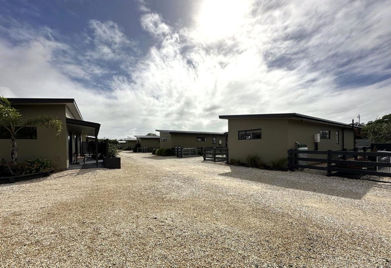 Country Retreats on Ranzau 8, Hope, New Zealand