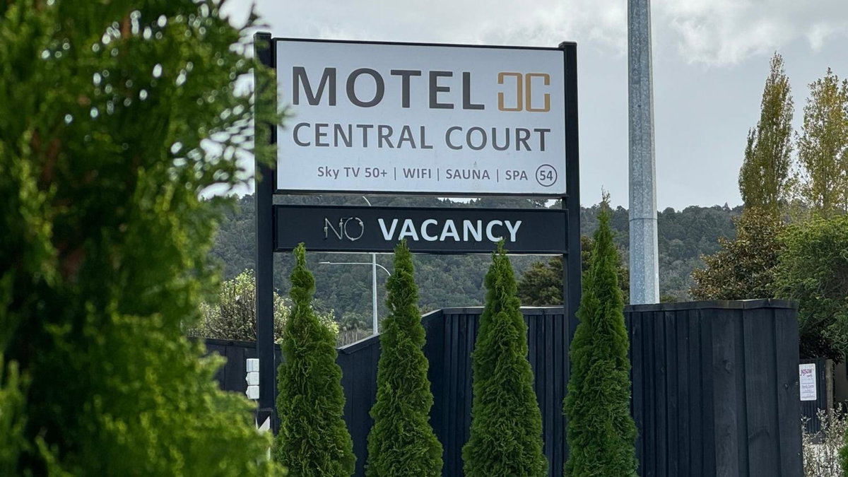 Hotel · Central Court Motel, Whangarei