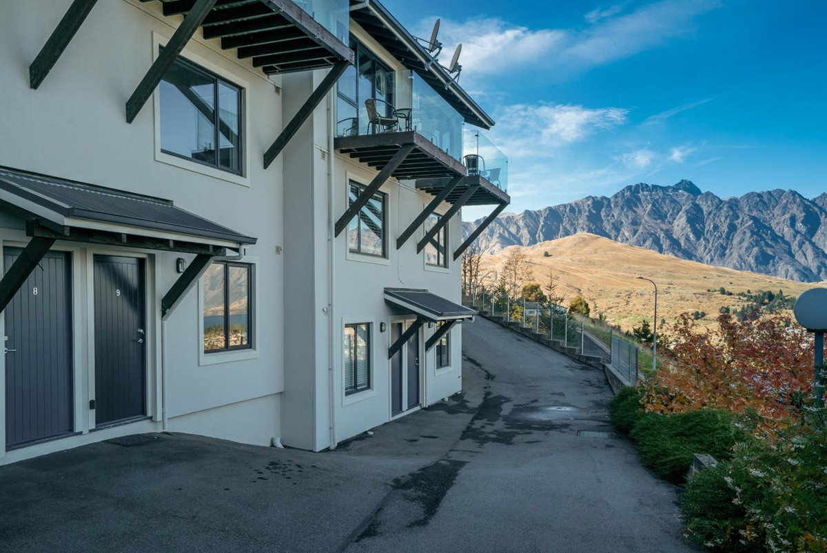 Hotel · Alpine Loft with Jaw-dropping View!, Queenstown