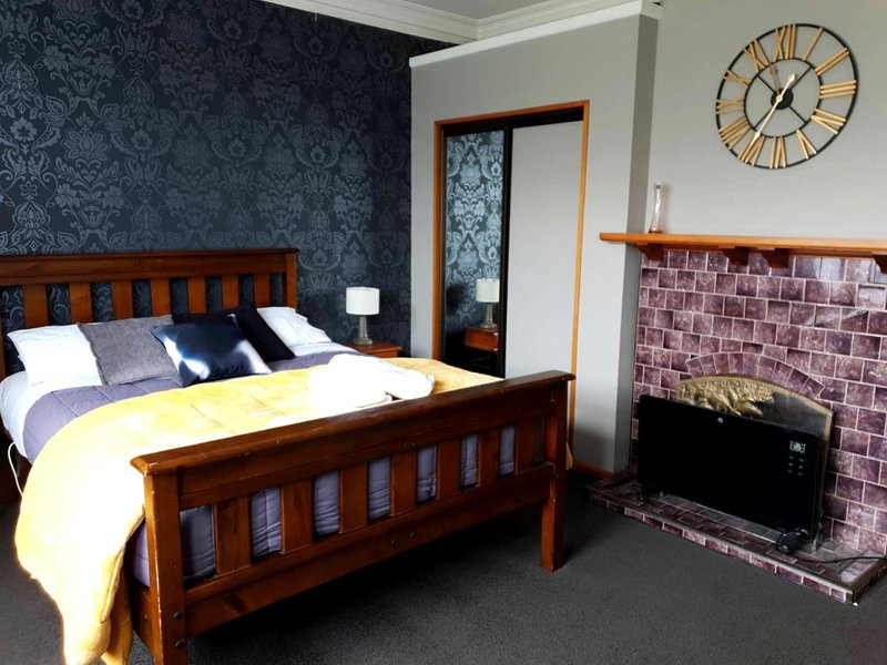 Cosy On Till, Oamaru, New Zealand