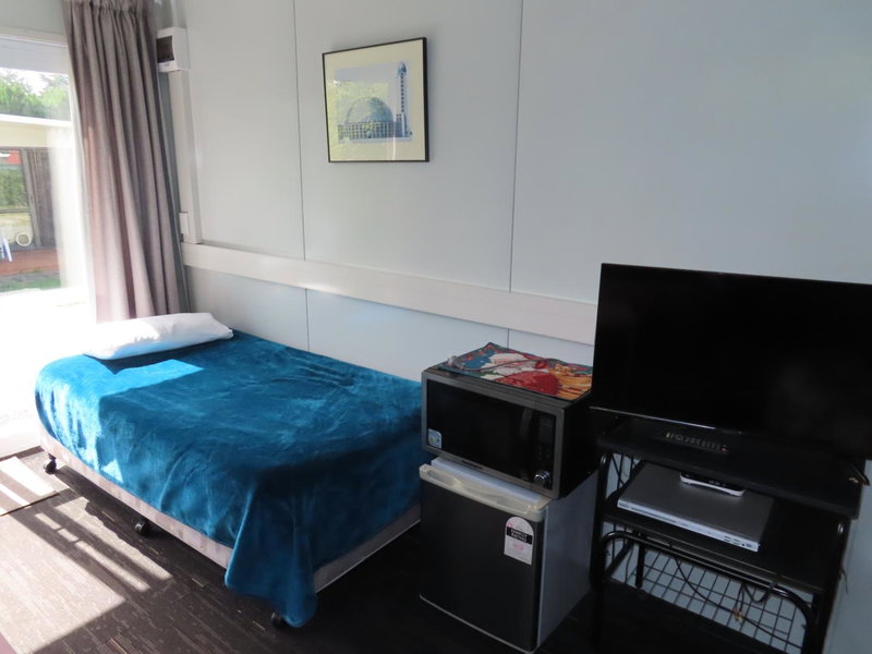 Rangiora Eco Holiday Park, Fernside, New Zealand