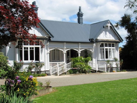 The White Elephant Accommodation - Hostel, Motueka, New Zealand