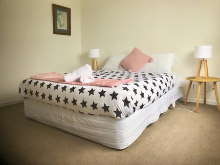 Sycamore Villa, 2 bedroom apartment, Dunedin, New Zealand