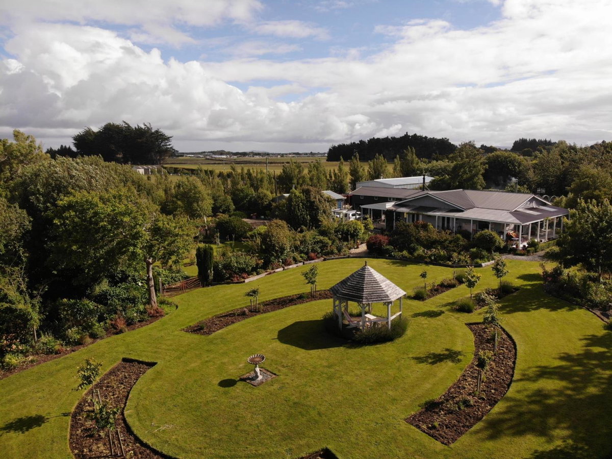 Folster Gardens Bed and Breakfast, New Zealand