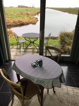 B&B De Beijersche Stee, Logies aan de Waterkant, Stolwijk, Niederlande