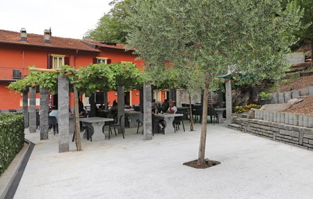 Hotel Ristorante Grotto Serta, Lamone, Suisse