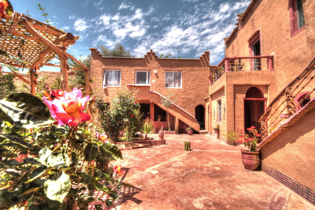 Hôtel · Jardin de la source, Aït Yous