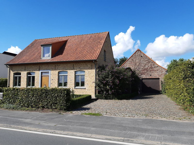 B&B Lora, Langemark, Belgium