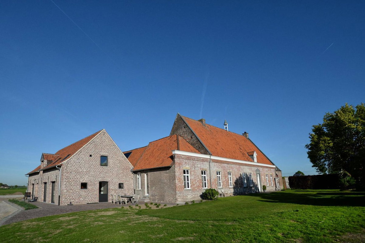 Hotel · Hoeve Ten Rooden Duifhuize, Sint-Denijs