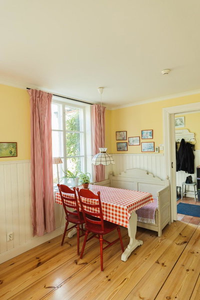 Bäcks Bed & Breakfast, Vintrosa, Швеция