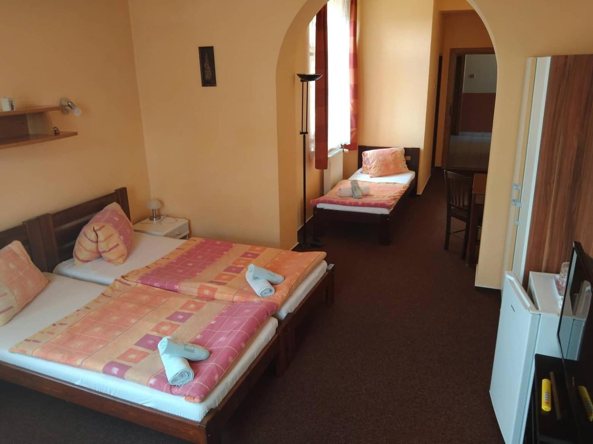 Hotel · Hotel Jaro, Mělník