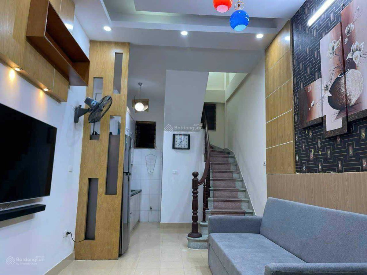 House for rent in Hanoi, Vietnam · Cau Giay District · 1 room, 1 bath