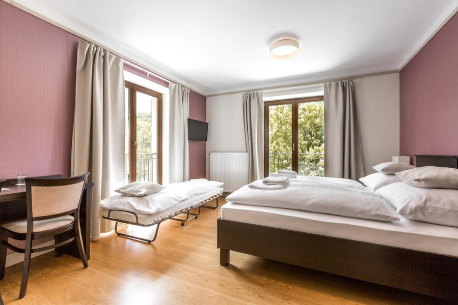 Hotel Mandát, Hradištko, Czechia