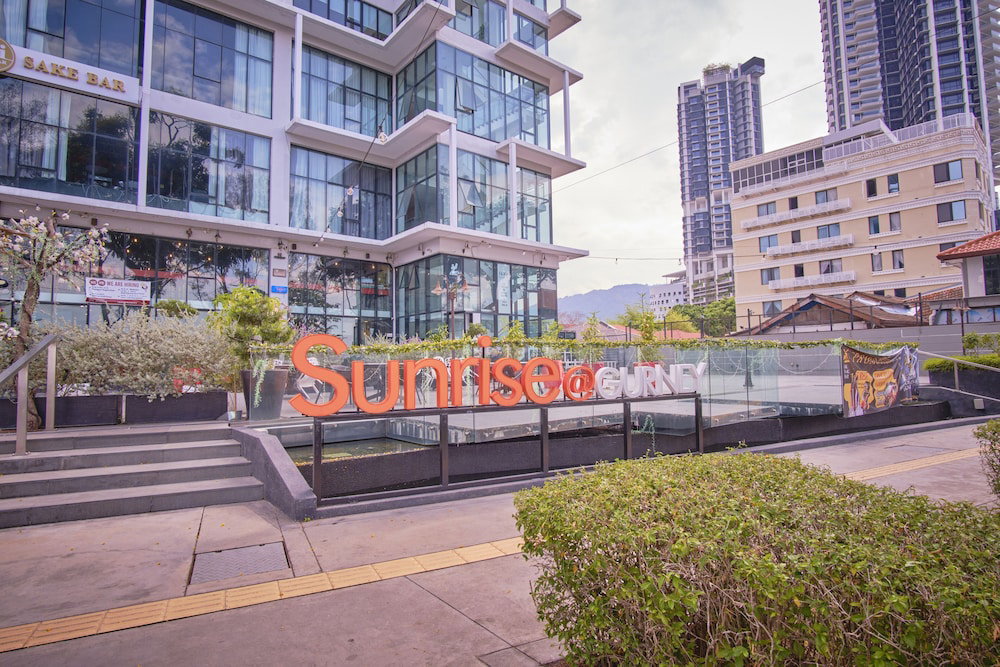 Hotel · Family Suite Sunrise Gurney Penang, George Town