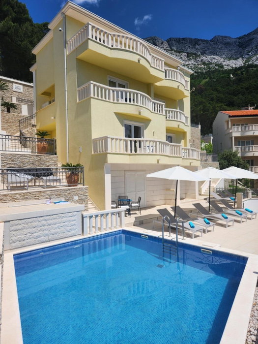 Apartments - Villa Sabrina, Brela, Croatia