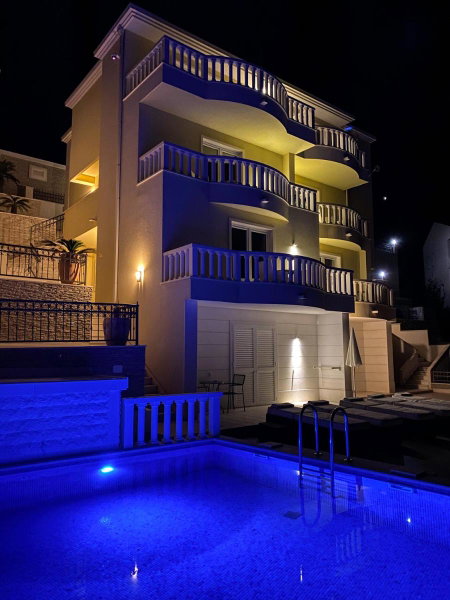Apartments - Villa Sabrina, Brela, Croatia