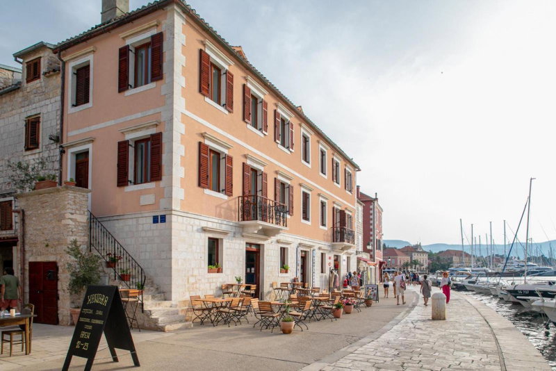 Ancora Faros, Stari Grad, Хорватия