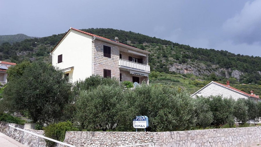 Apartments Tonka, Bol, Croatia