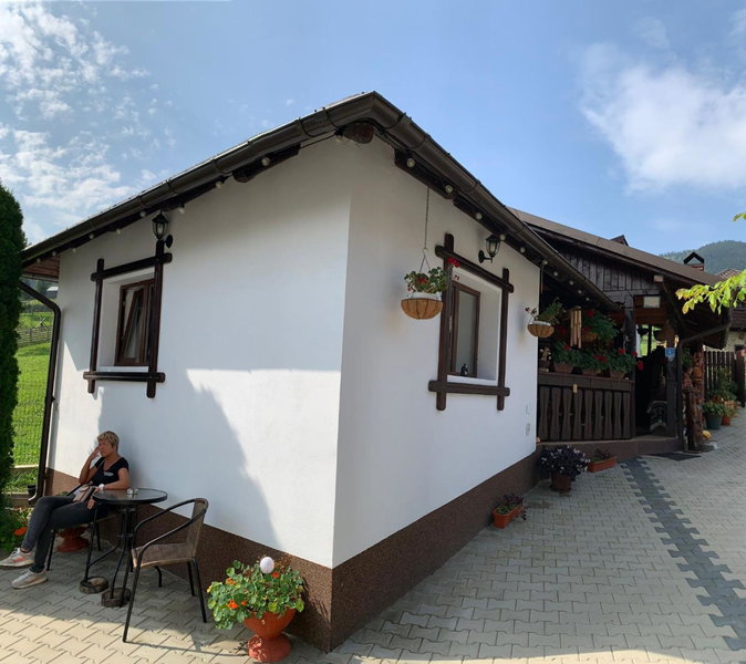 Casa de pe Deal, Sadova, Romania
