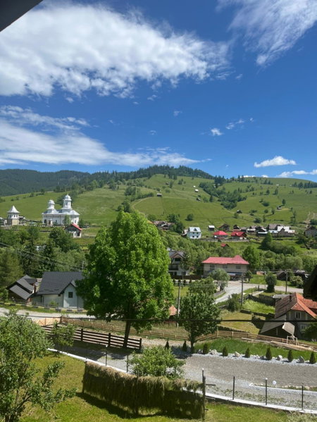 Casa de pe Deal, Sadova, Romania