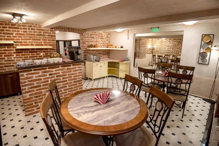 Ana Boutique, Alba Iulia, Румыния