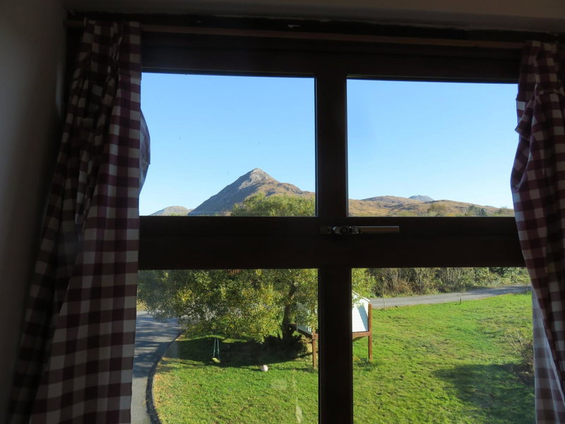 Letterfrack Farm Cottage in village on a farm beside Connemara National Park, Letterfrack, Irlande