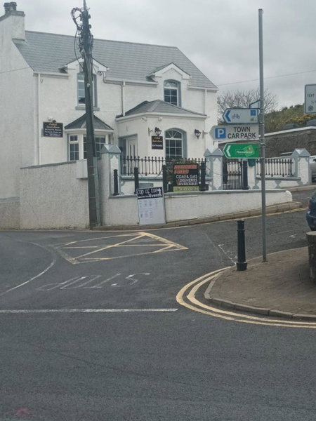 Ardhill House The Diamond, in the Heart of Ardara Town , F94 C7X9, Ardara, Irlanda