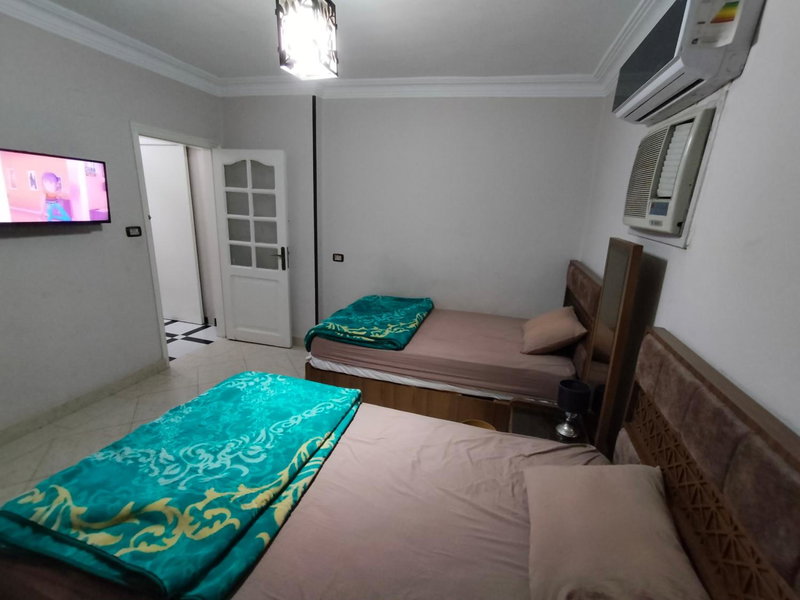 شقة مكرم عبيد للعائلات فقط 21 families only, Cairo, Egypt